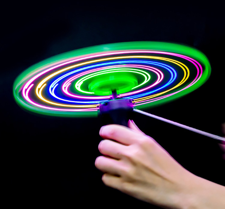 pull string glowing flying saucer Chinese